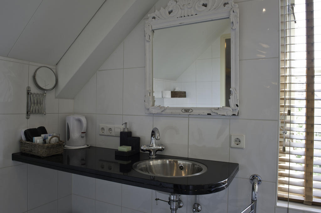 Bed&Breakfast Het Winterkoninkje Zuid-Scharwoude Habitación foto