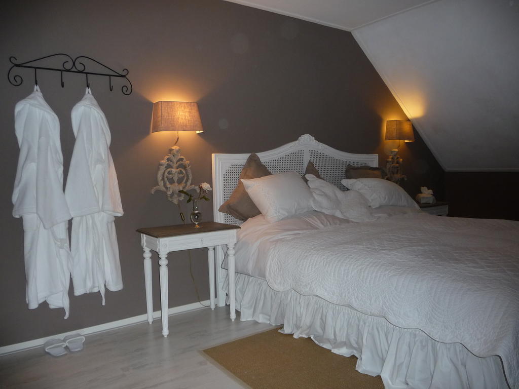 Bed&Breakfast Het Winterkoninkje Zuid-Scharwoude Habitación foto